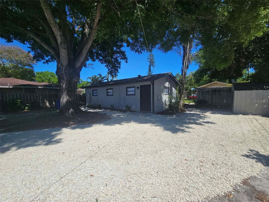 Photo of 2403 21st Avenue W, Bradenton, FL 34205 (MLS # A4687449)