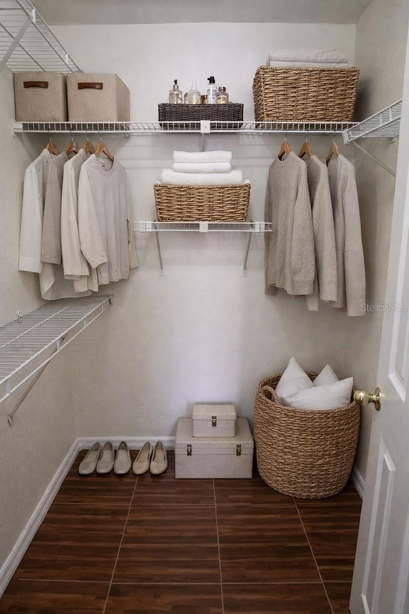 PARKVIEW VILLAGE - Residential Lease