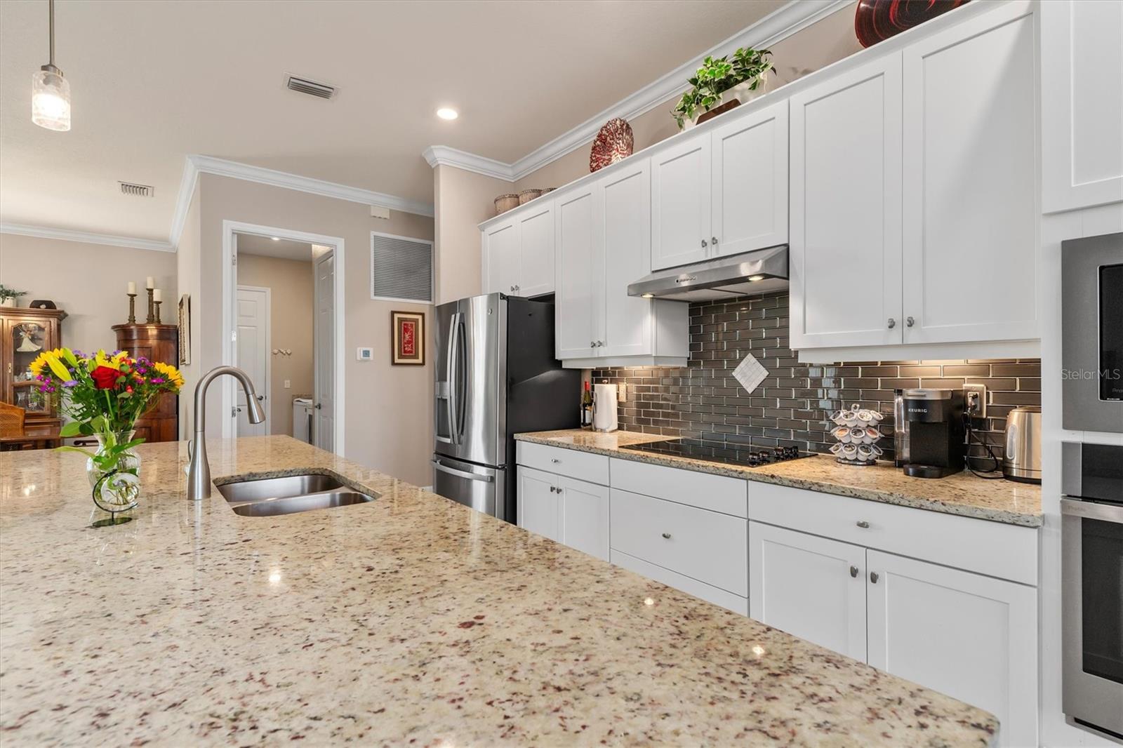 HARBOR WEST - Residential