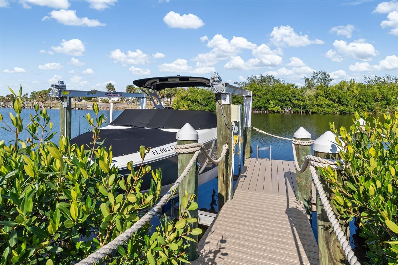 HARBOR WEST - Residential