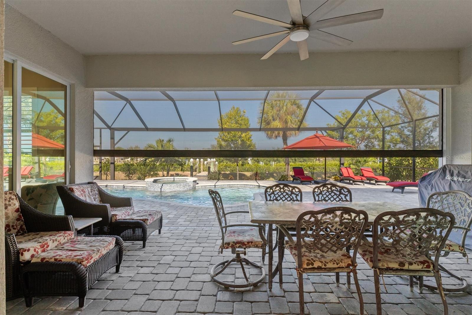 HARBOR WEST - Residential