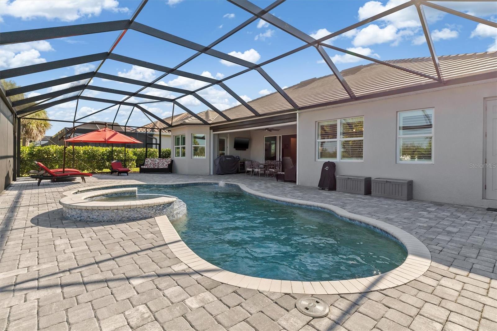 HARBOR WEST - Residential