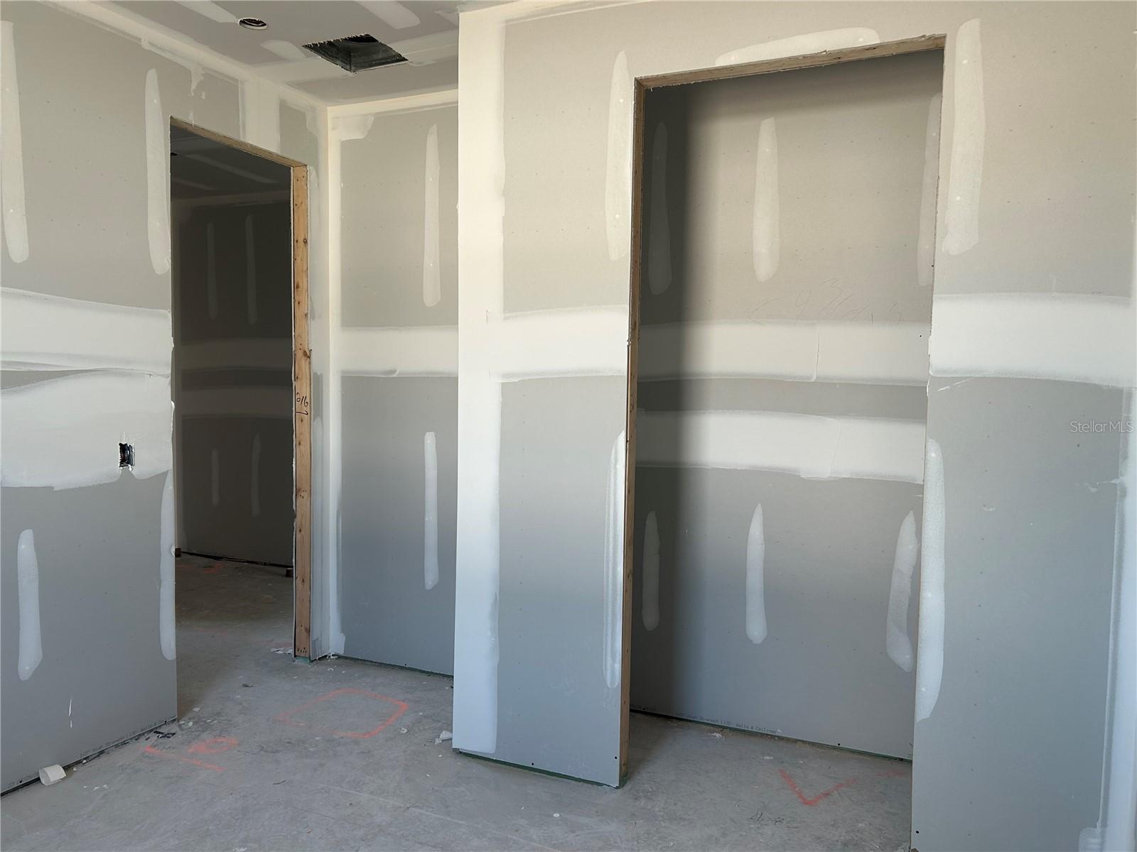 OAKFIELD TRAILS WEST - Residential