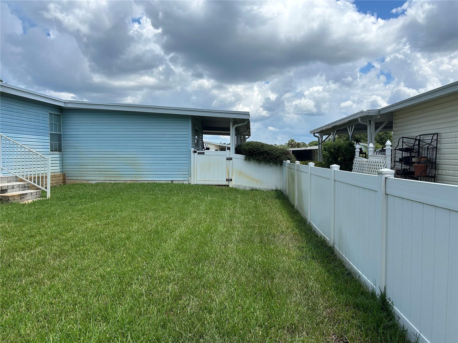 TAVARES FOX RUN MOBILE HOME - Residential