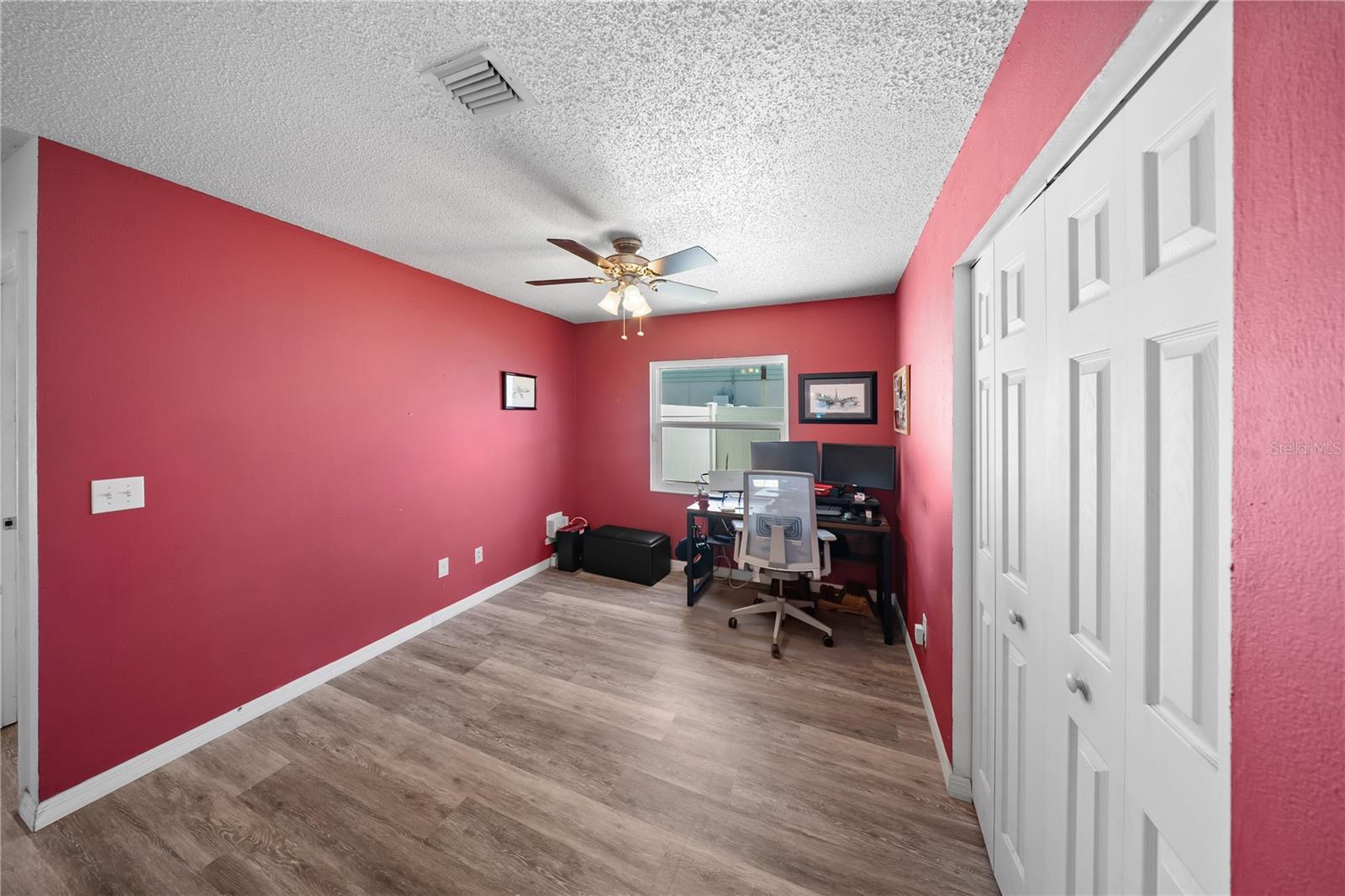 LOGAN GATE VILLAGE PH II UN 4 - Residential