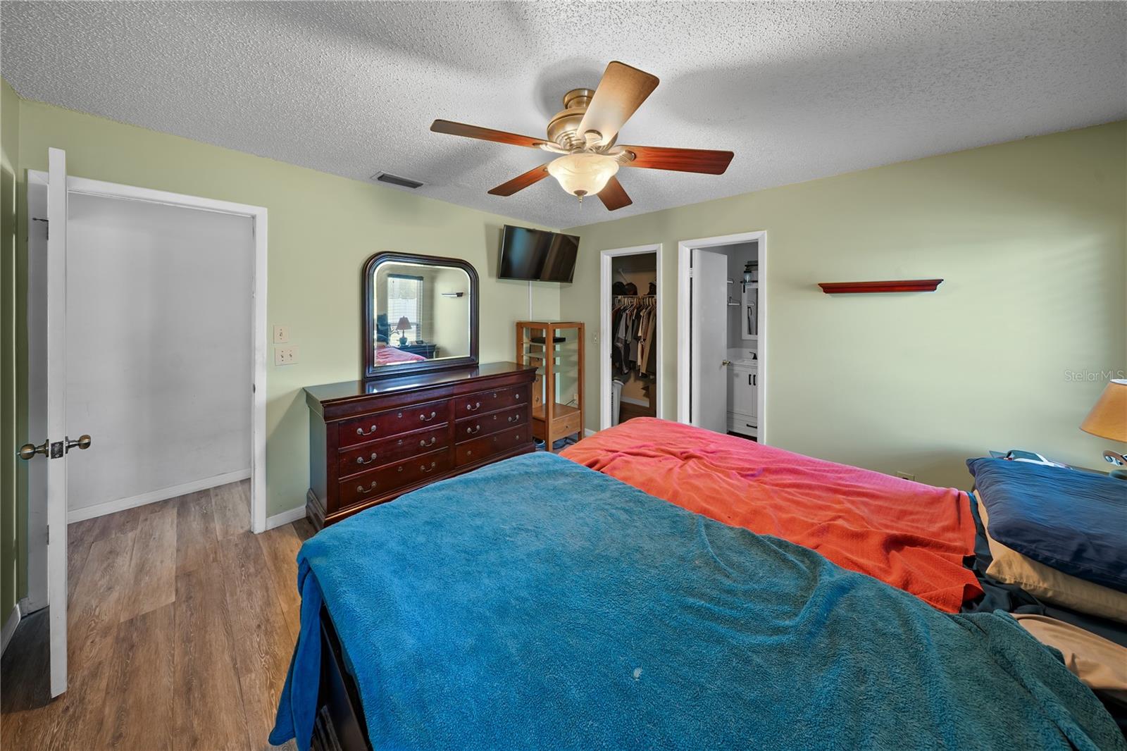 LOGAN GATE VILLAGE PH II UN 4 - Residential