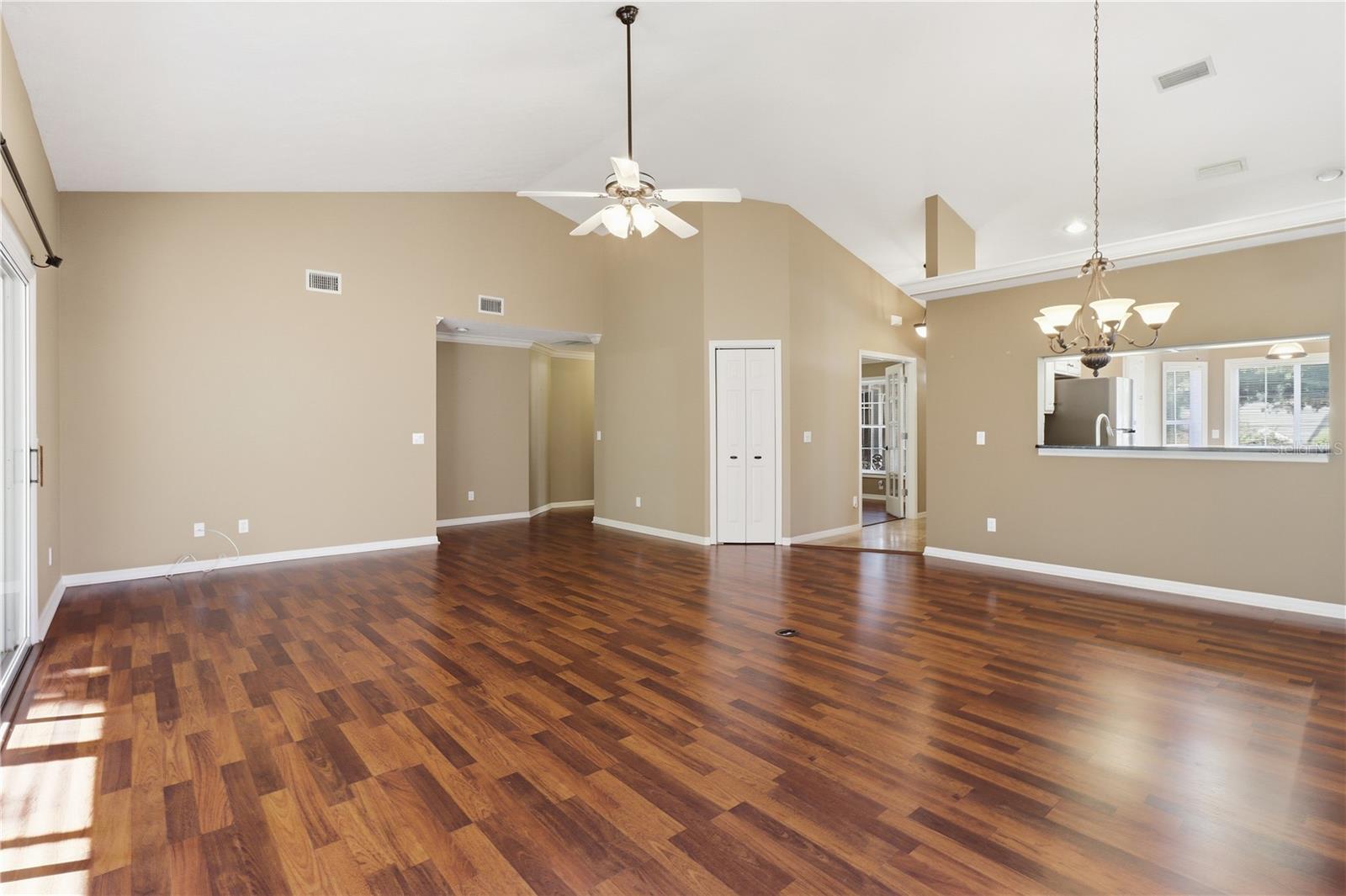 1507 N ENDICOTT POINT