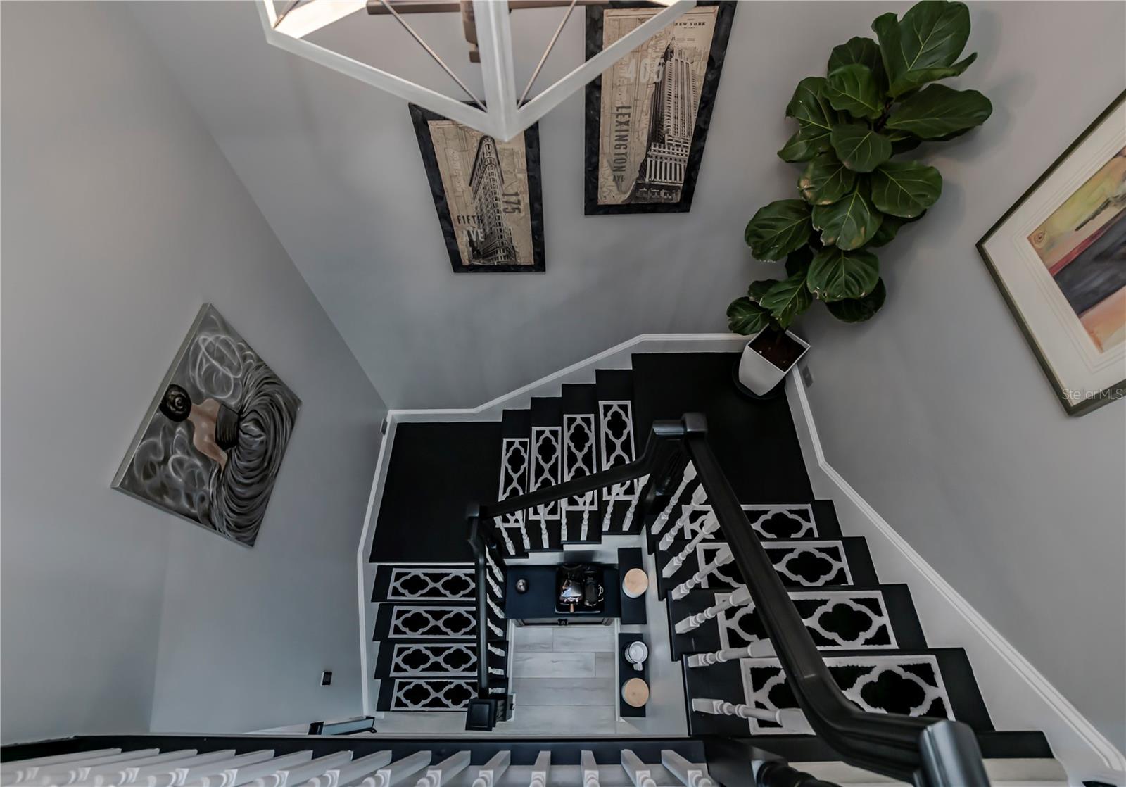 LAKE SUZY VILLAS - Residential