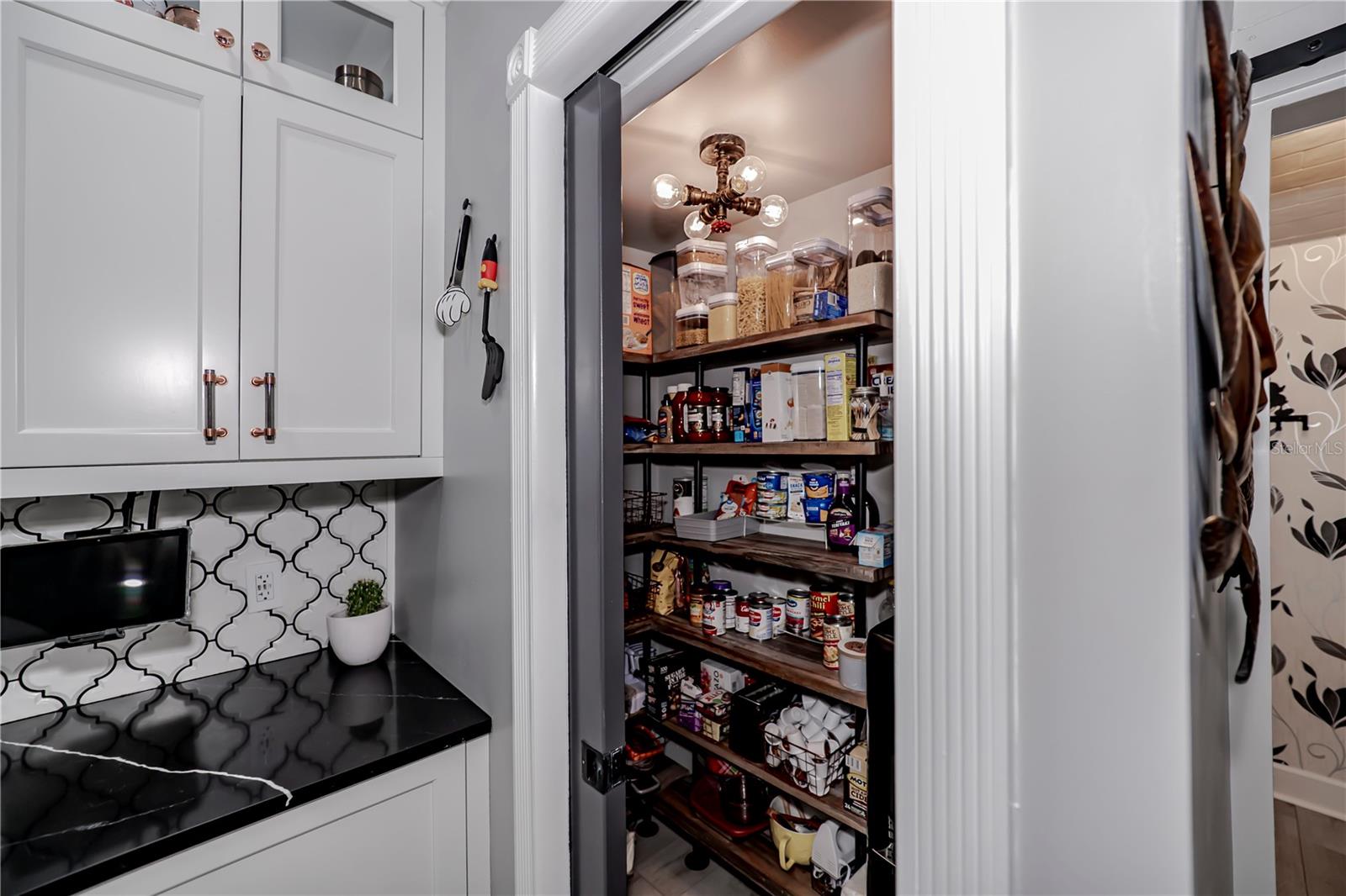 LAKE SUZY VILLAS - Residential