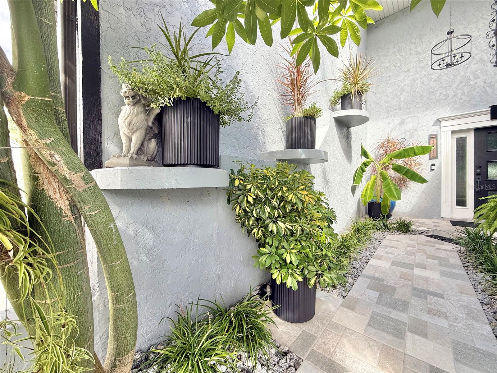 LAKE SUZY VILLAS - Residential