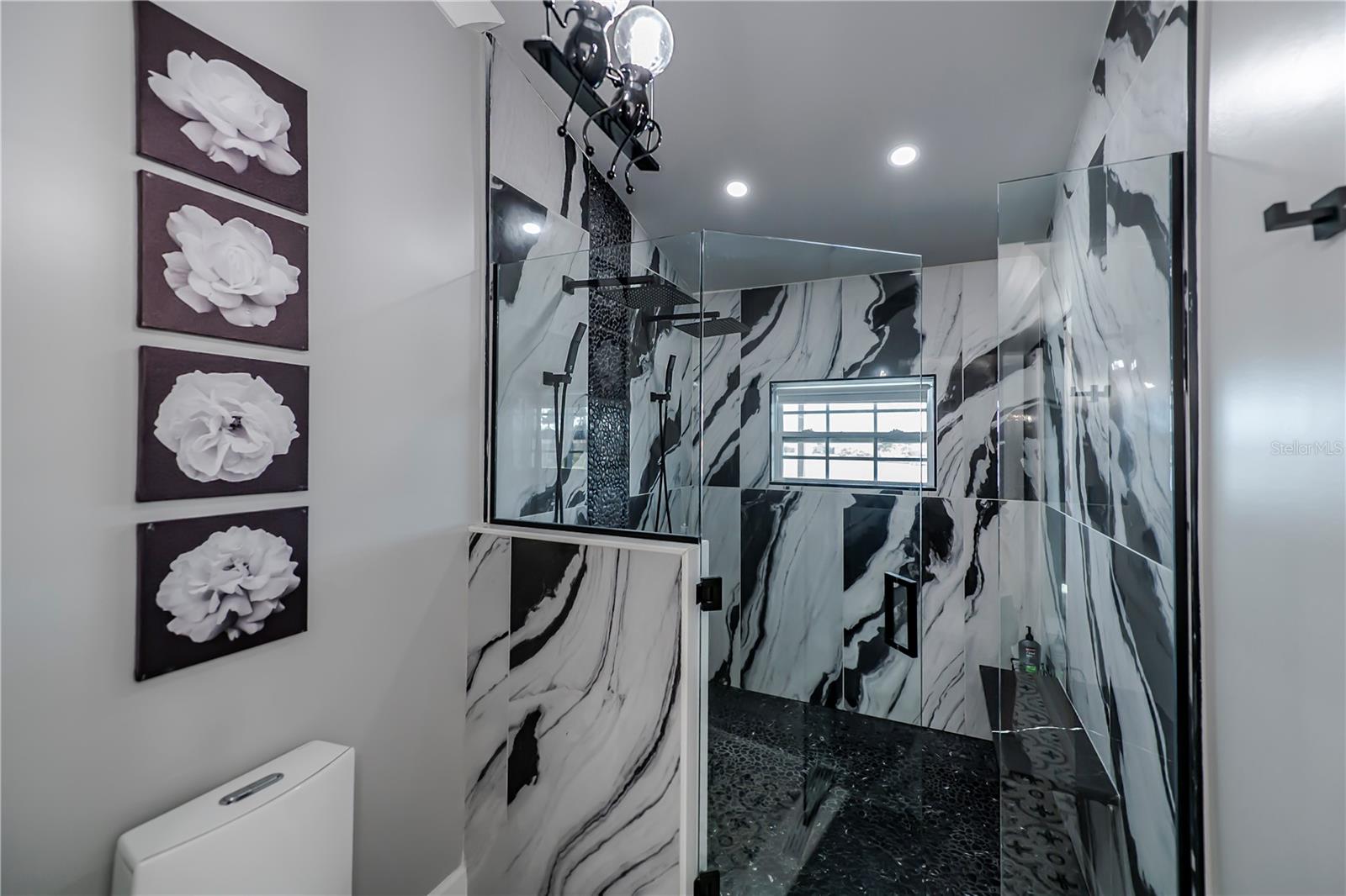 LAKE SUZY VILLAS - Residential