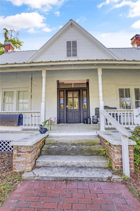 A home in HIGH SPRINGS