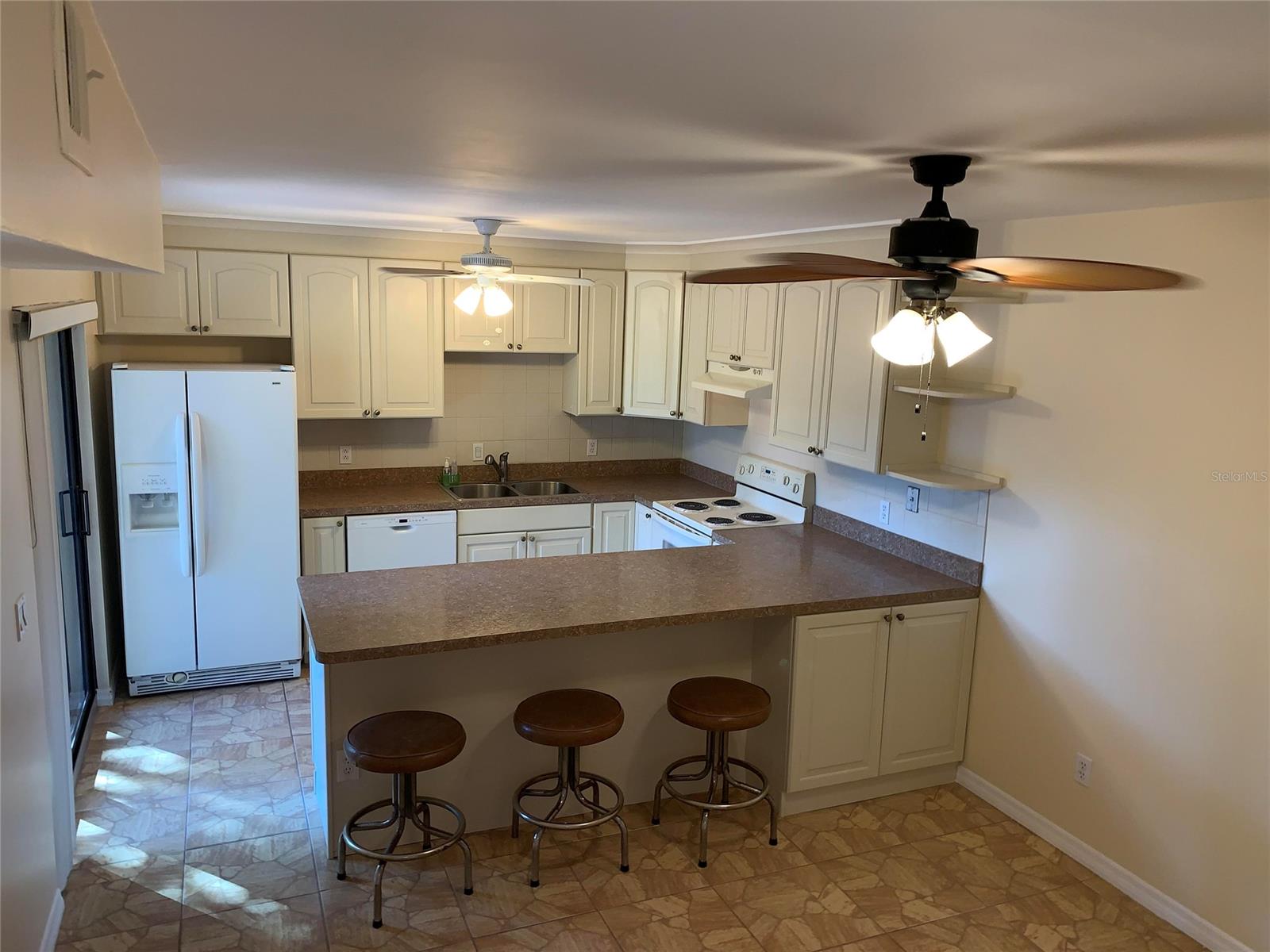 Cedar Dunes Condo Ph 01-05 - Residential