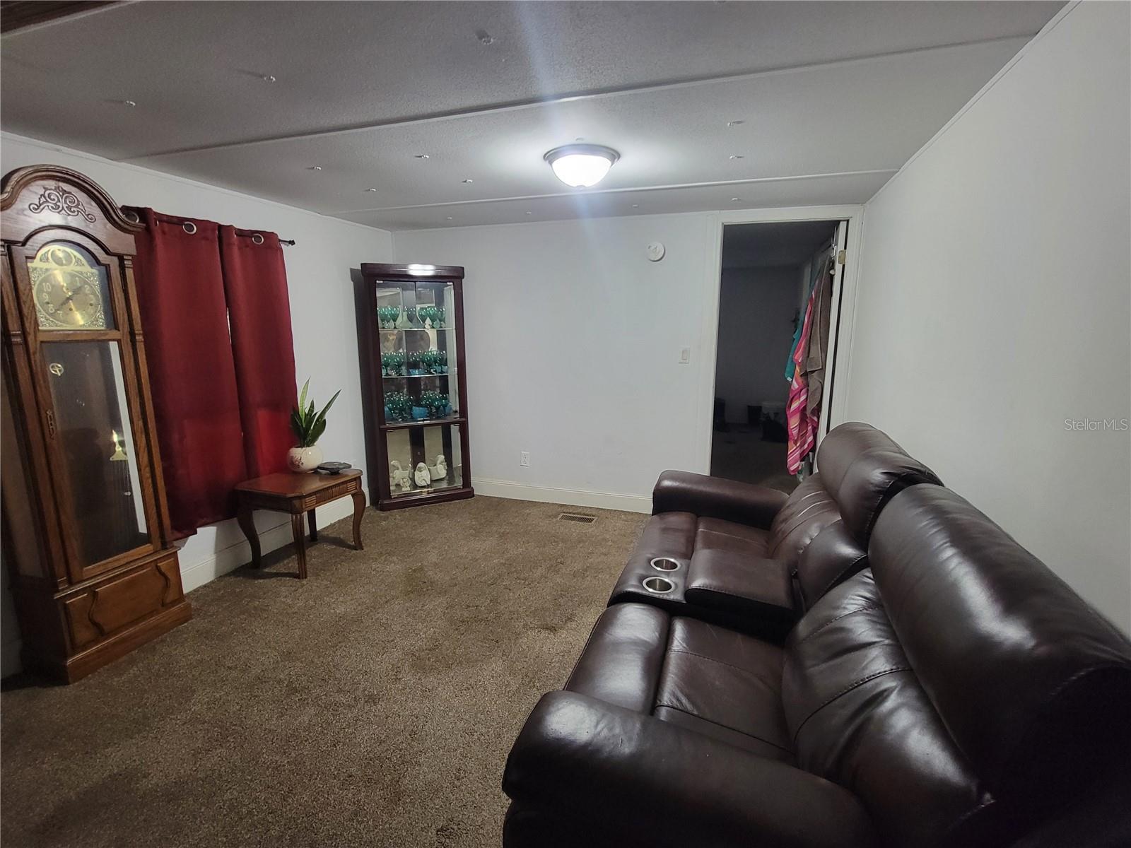 HOLIDAY ACRES UNIT 02 - Residential