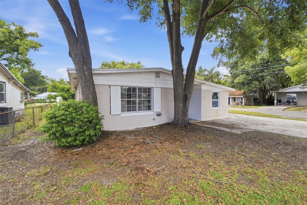 Photo of 4222 N 14th Street, Tampa, FL 33603 (MLS # O6425010)