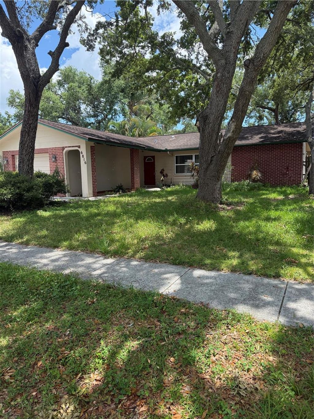 Photo of 6816 Circlecreek Drive, Pinellas Park, FL 33781 (MLS # A4699549)