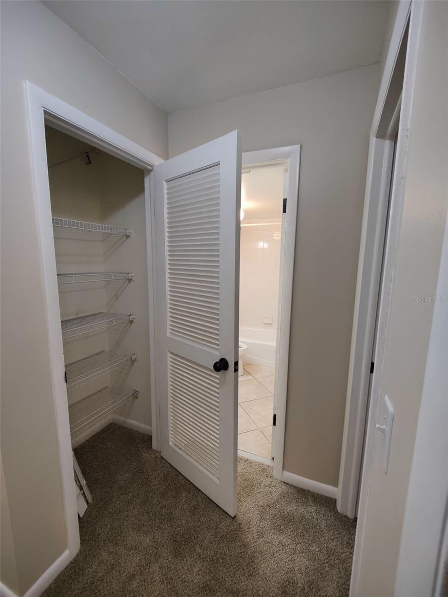 RAINTREE MANOR HOMES CONDOMINI - Residential Lease