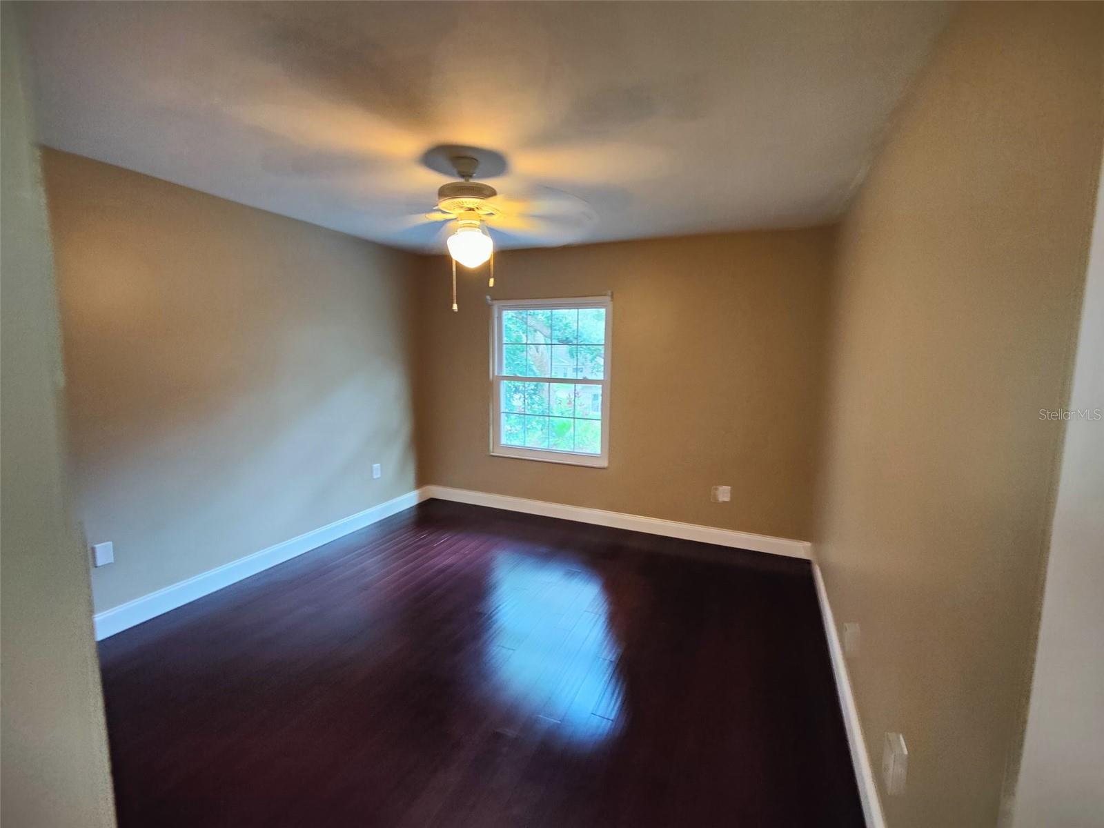 RAINTREE MANOR HOMES CONDOMINI - Residential Lease