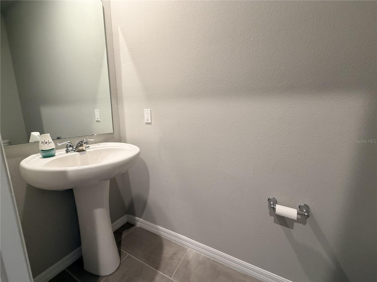 LAKE DENHAM ESTATES - Residential