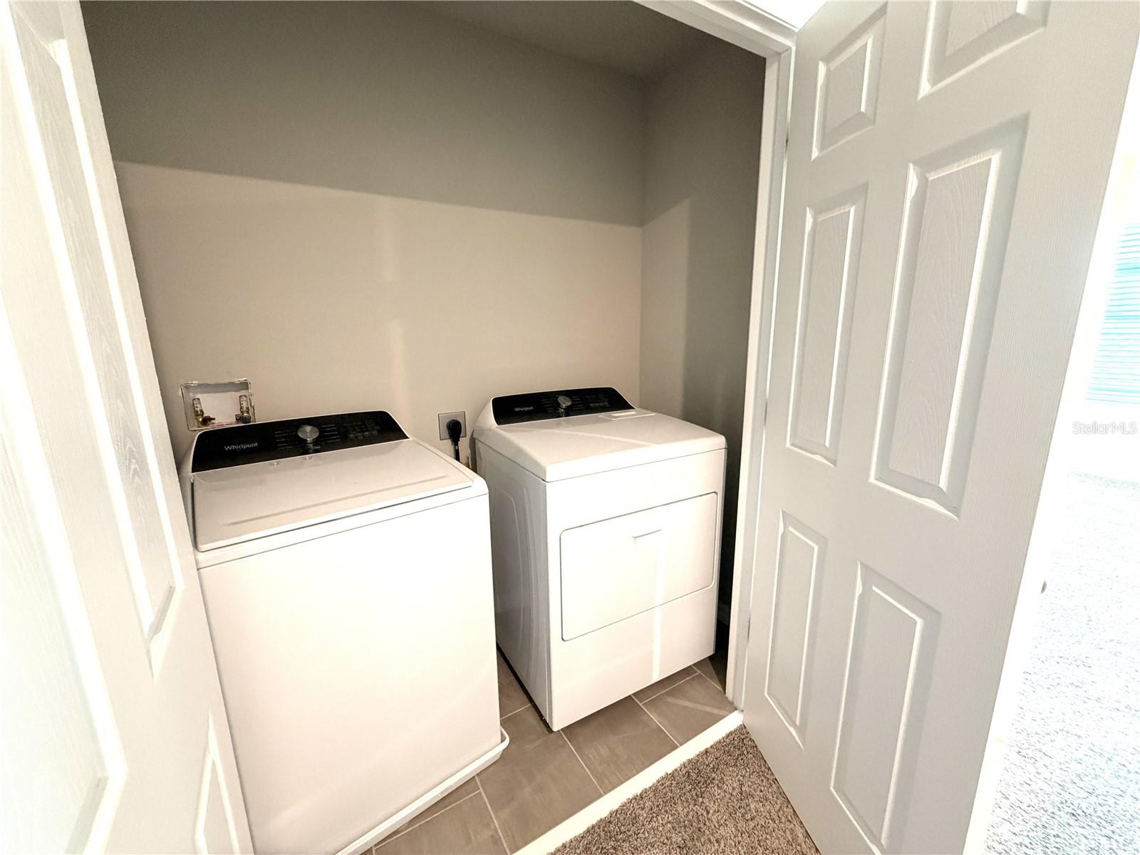 LAKE DENHAM ESTATES - Residential