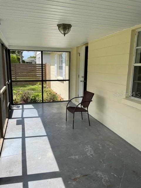 SIR-LEE HEIGHTS - Residential Lease