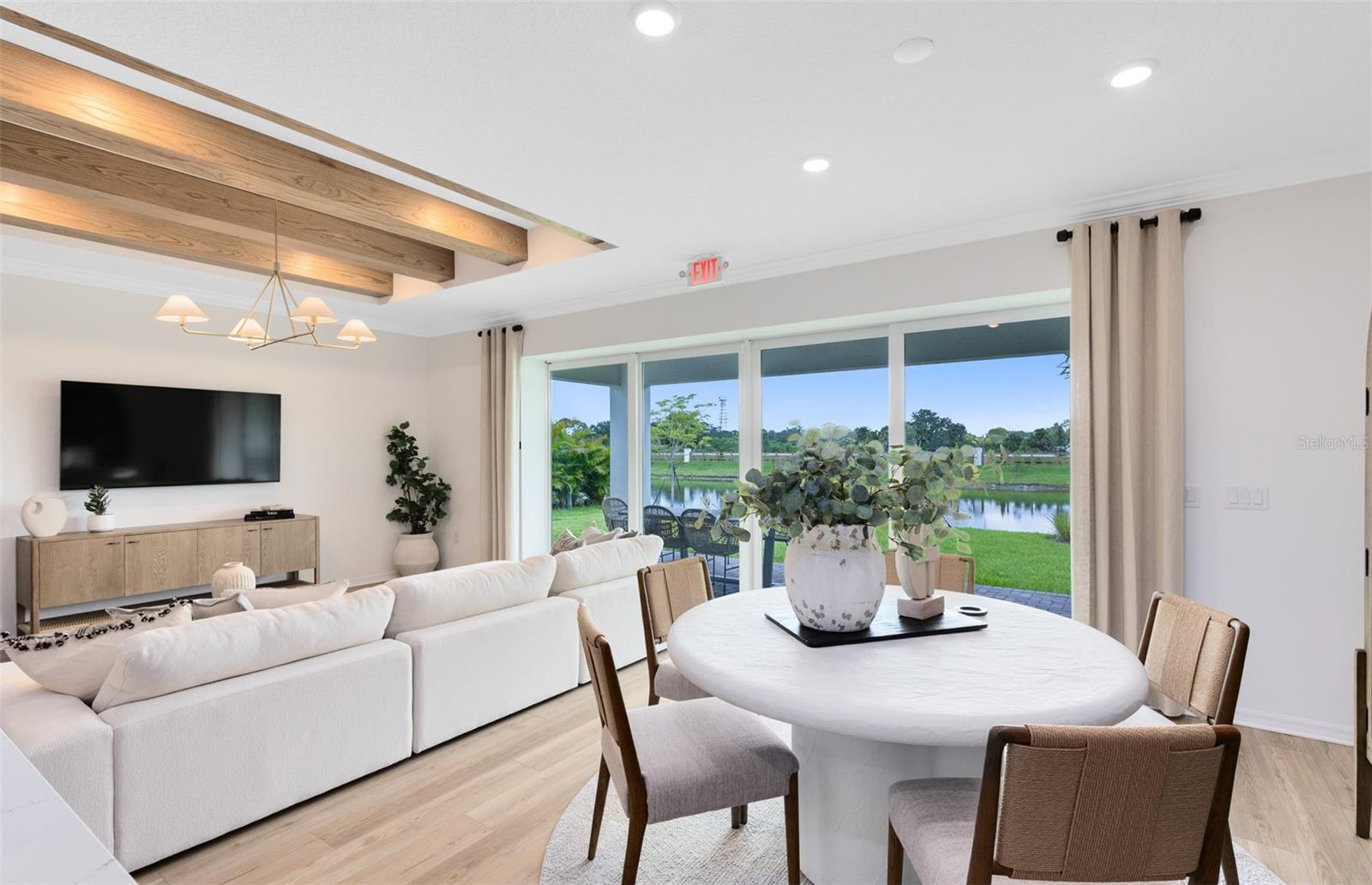 WILLOW RIDGE - Residential