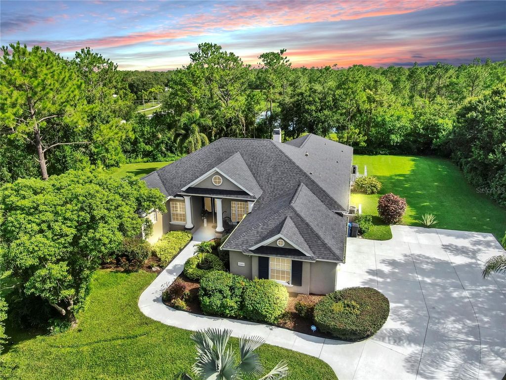 Photo of 21803 Deer Pointe Crossing, Bradenton, FL 34202 (MLS # A4658655)