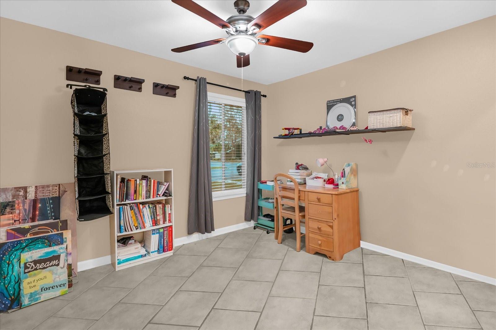 WINDHOVER CONDO - Residential