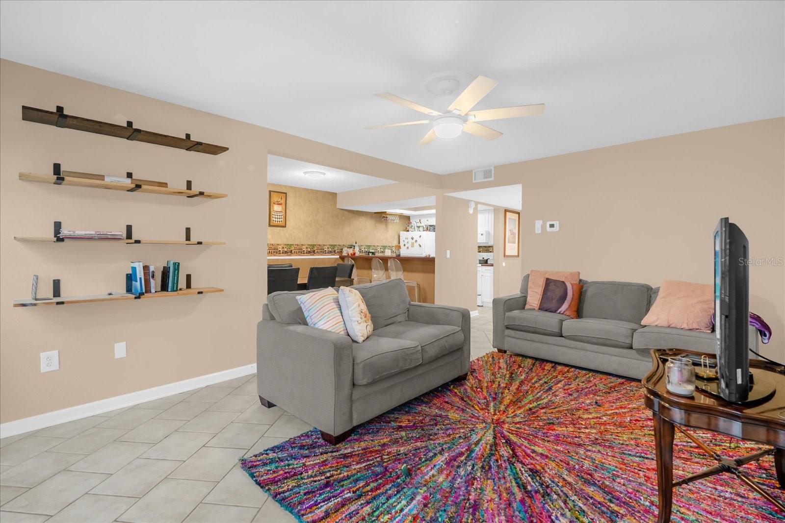 WINDHOVER CONDO - Residential