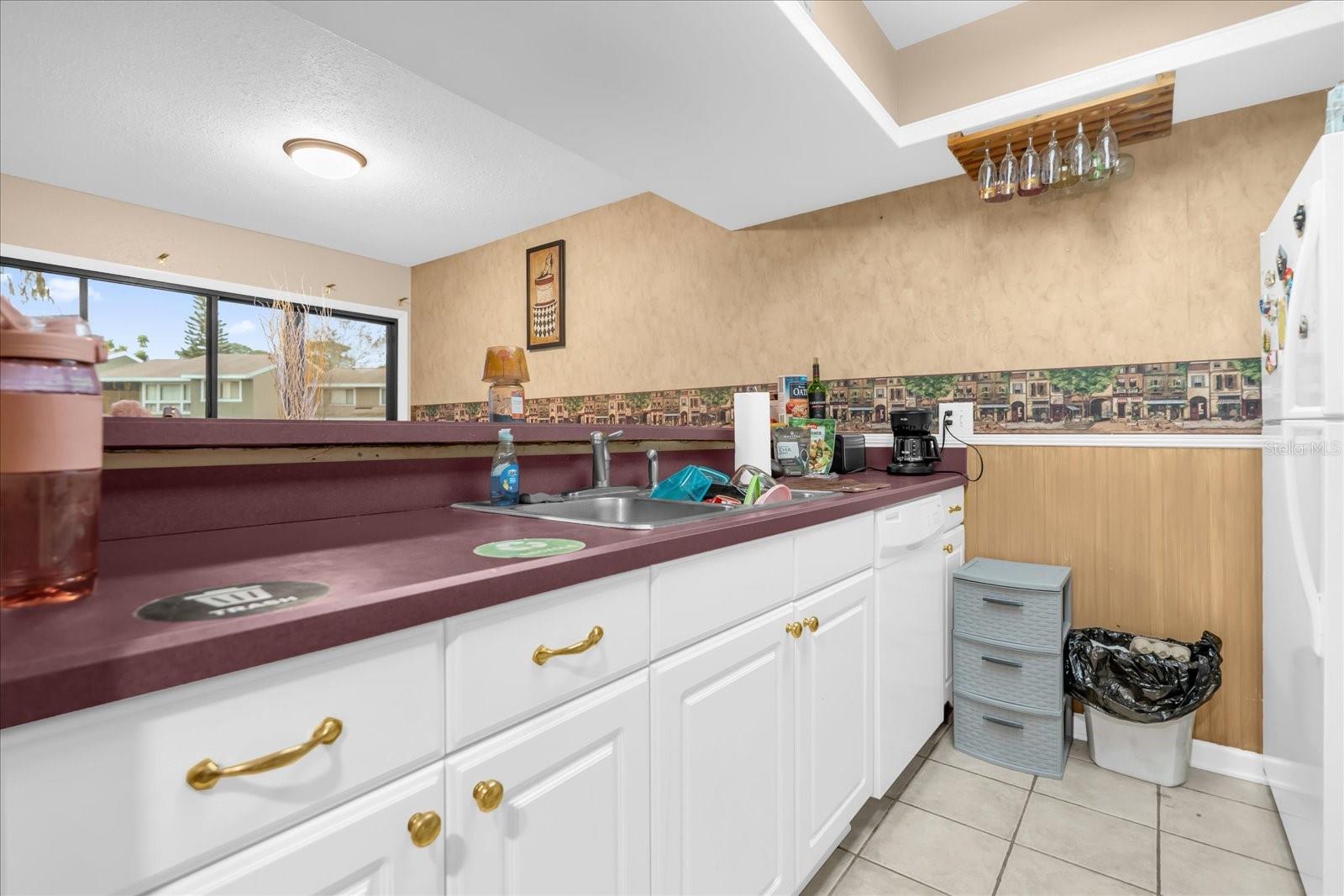 WINDHOVER CONDO - Residential