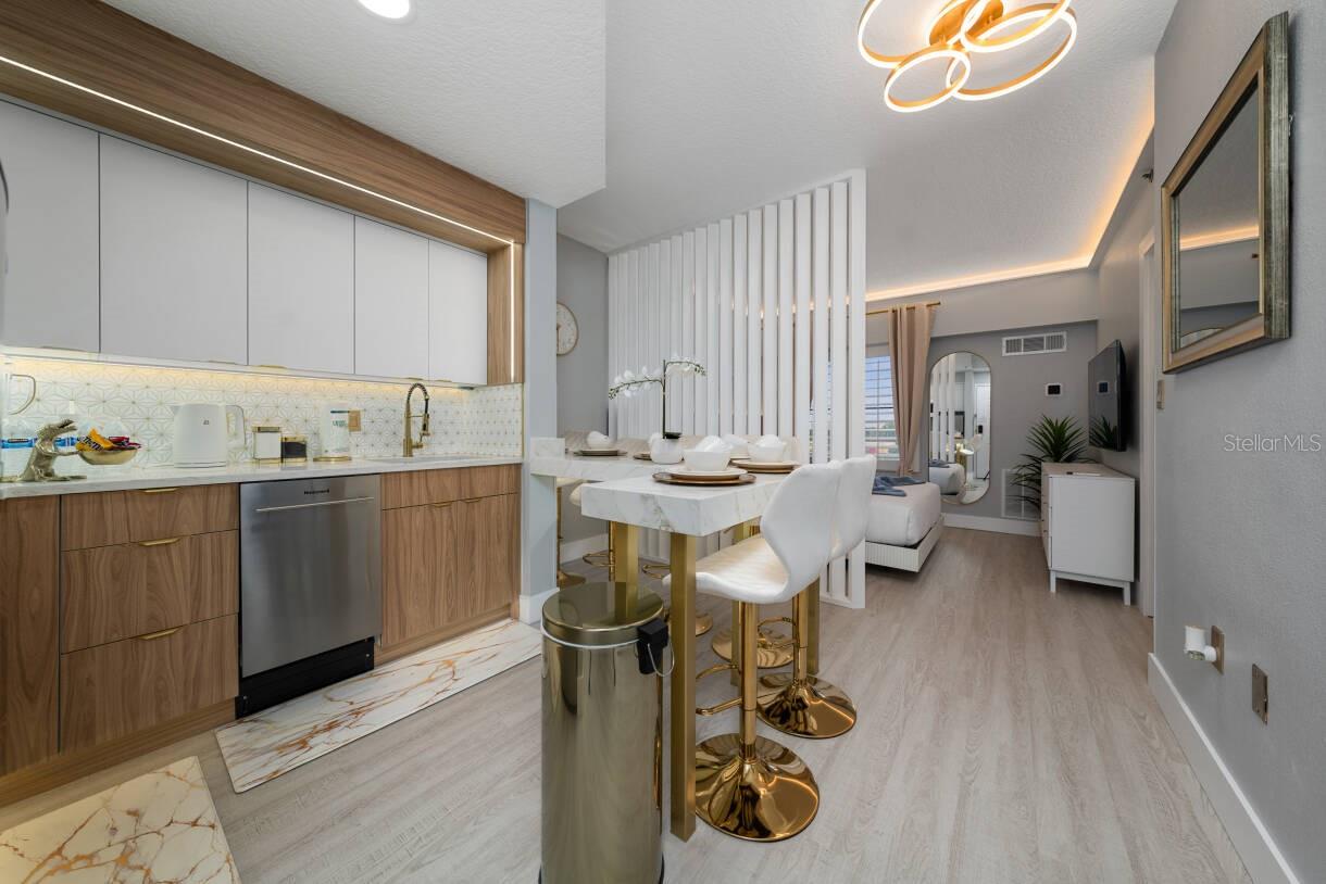 7601 CANADA AVENUE 614