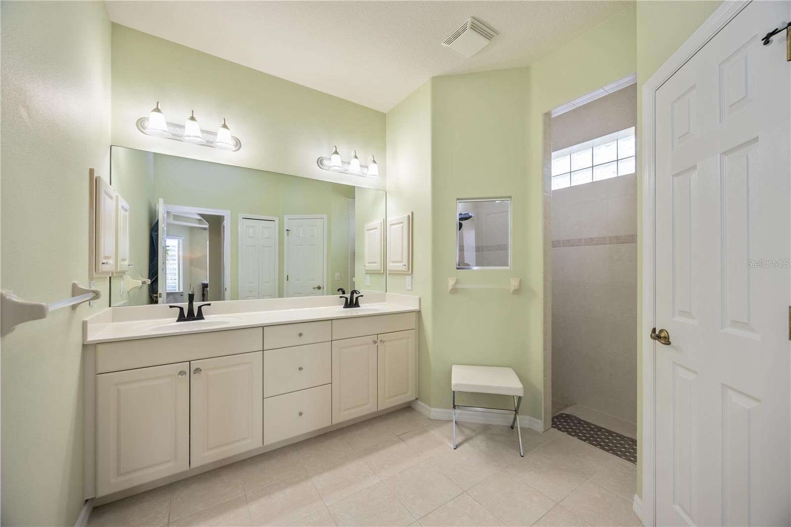 HERON CREEK - Residential