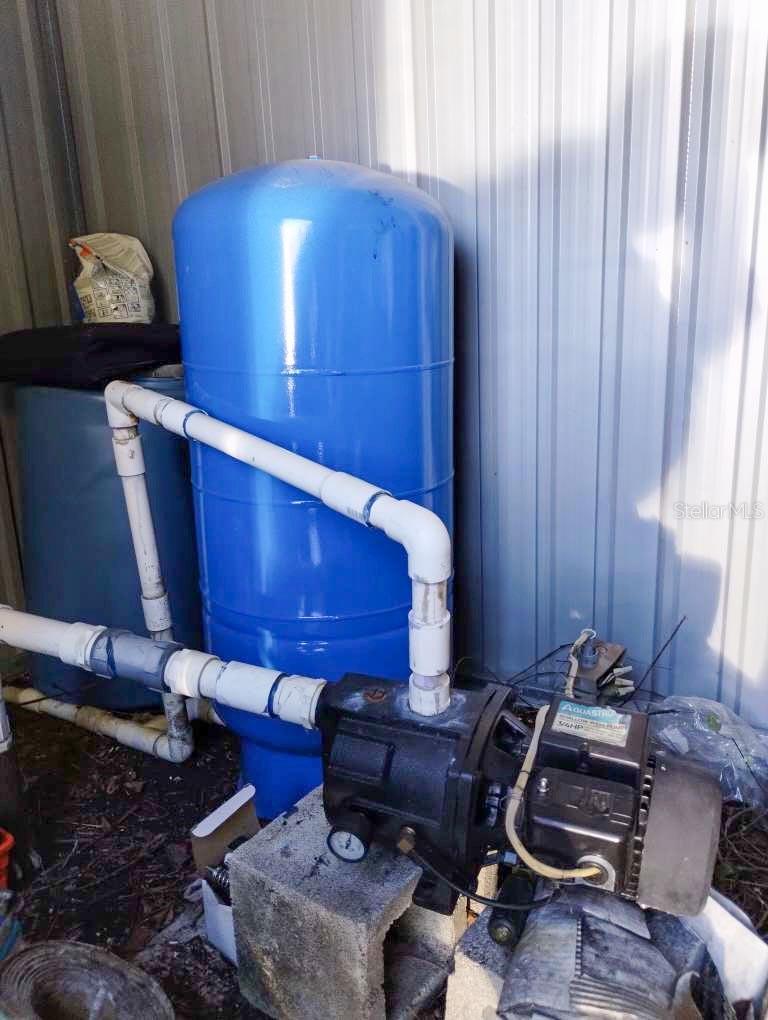 MOON LAKE ESTATES - Residential