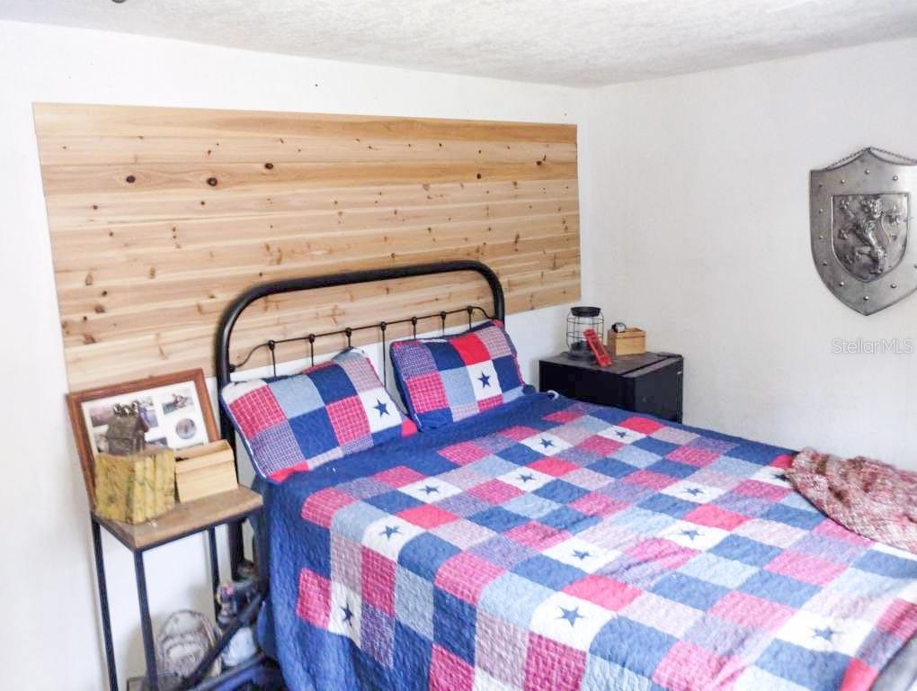 MOON LAKE ESTATES - Residential