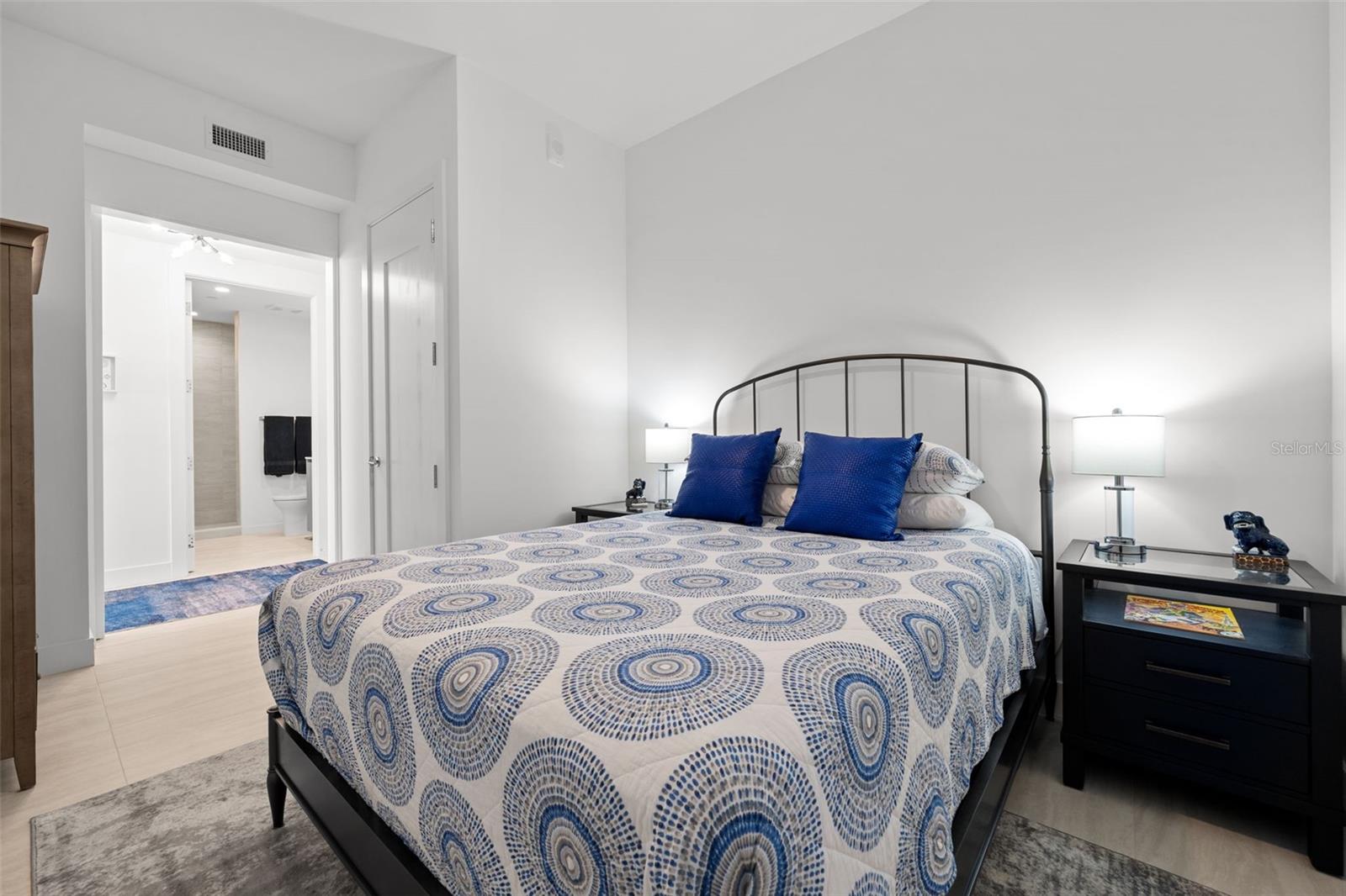 BAYSO SARASOTA CONDOMINIUM - Residential