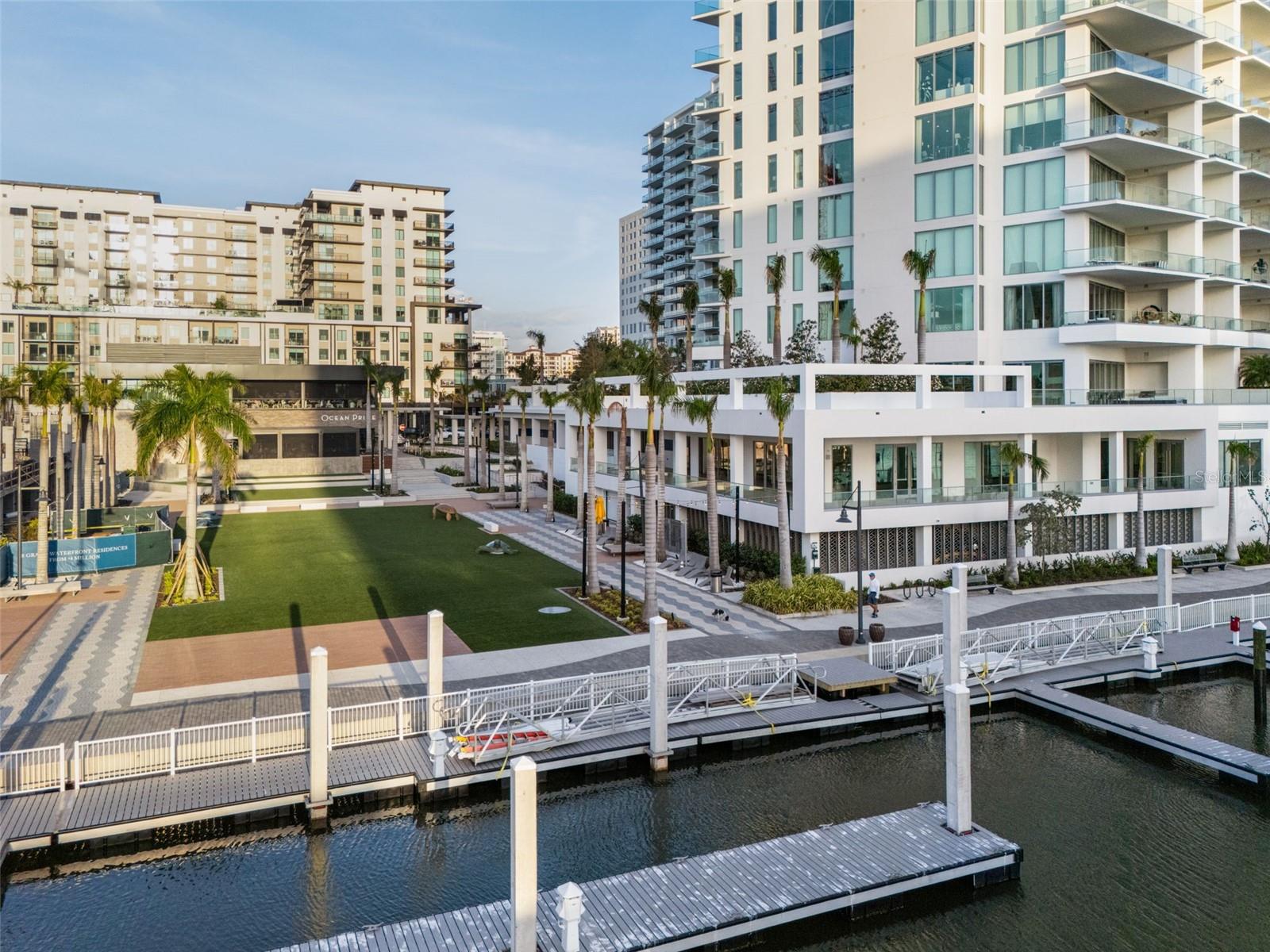 BAYSO SARASOTA CONDOMINIUM - Residential