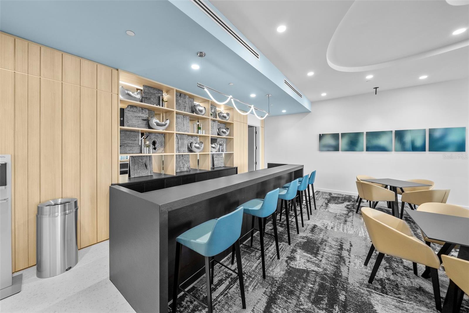 BAYSO SARASOTA CONDOMINIUM - Residential