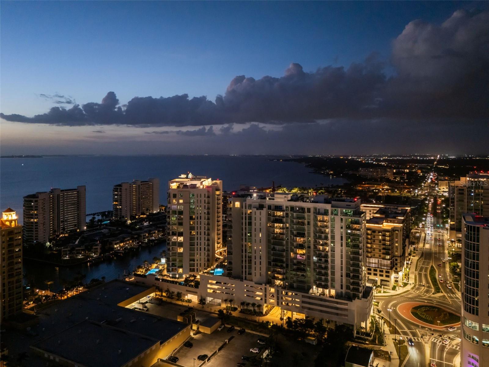 BAYSO SARASOTA CONDOMINIUM - Residential