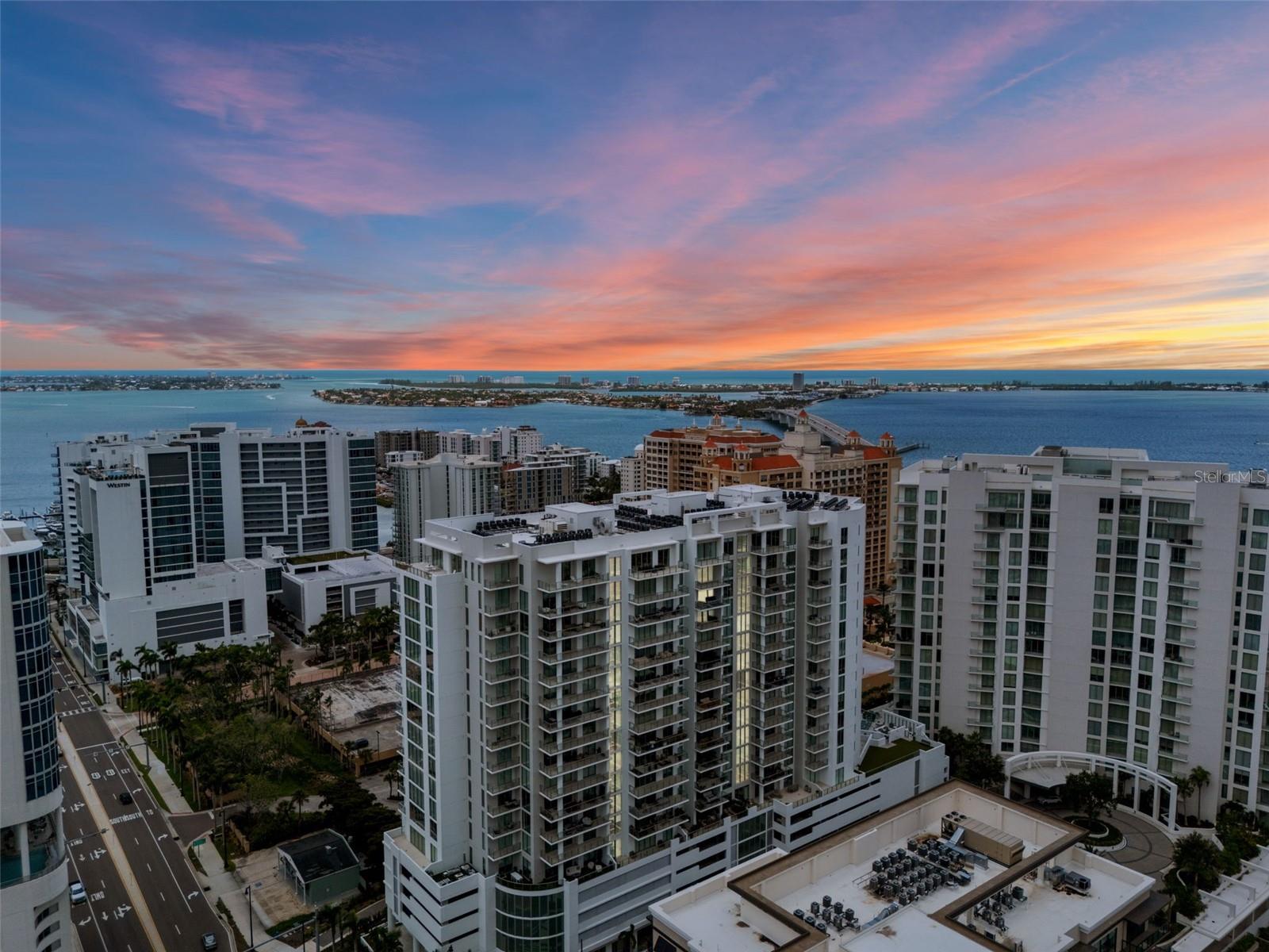 BAYSO SARASOTA CONDOMINIUM - Residential