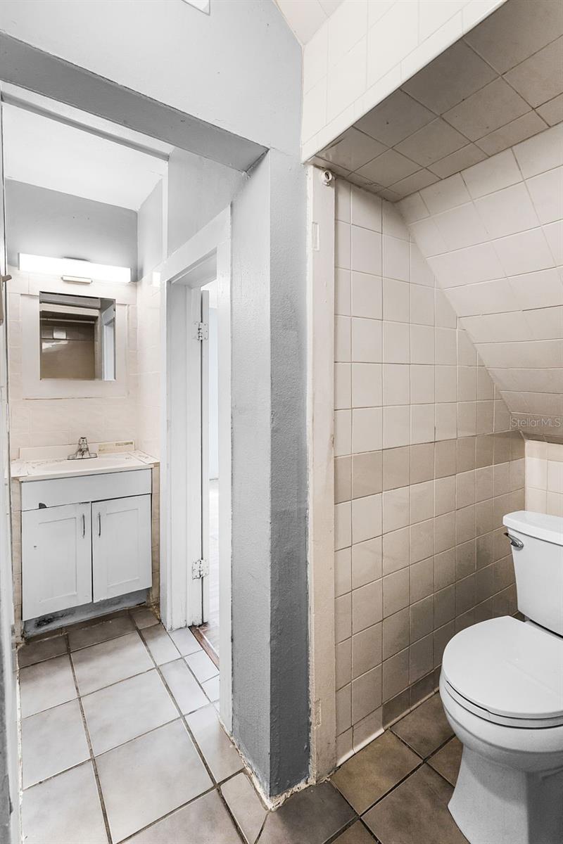EUSTIS - Residential Lease