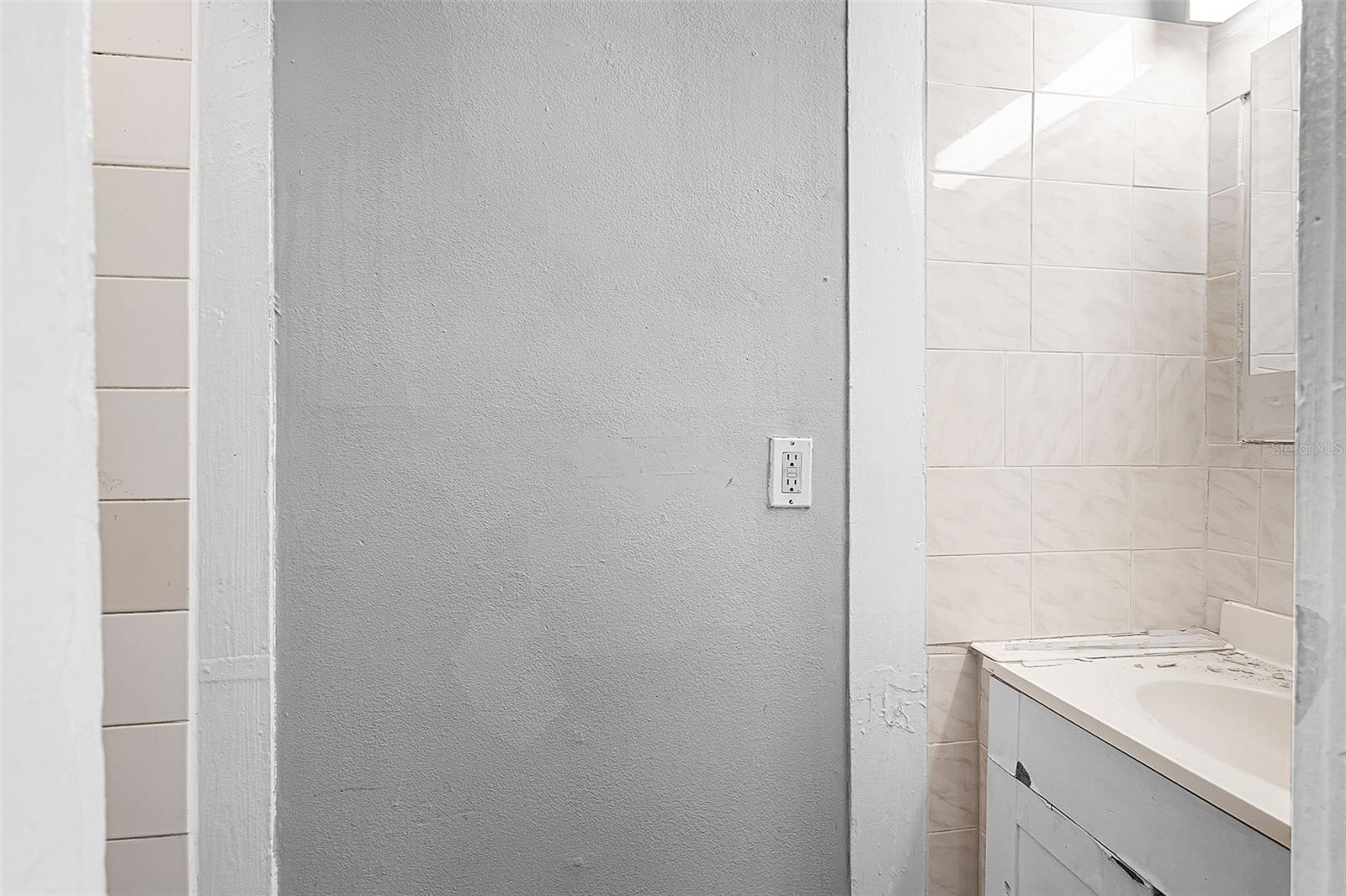 EUSTIS - Residential Lease