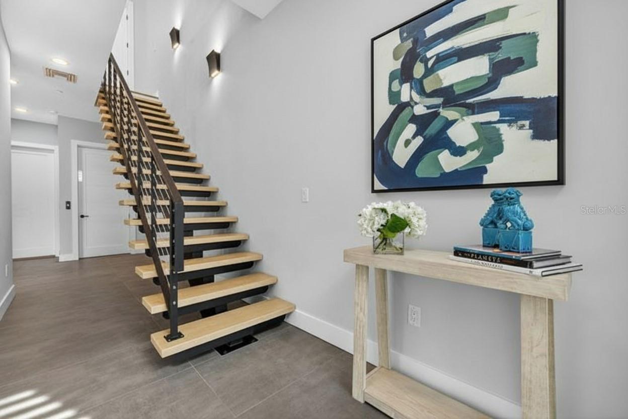 THE ROYAL TOWNHOMES - Residential