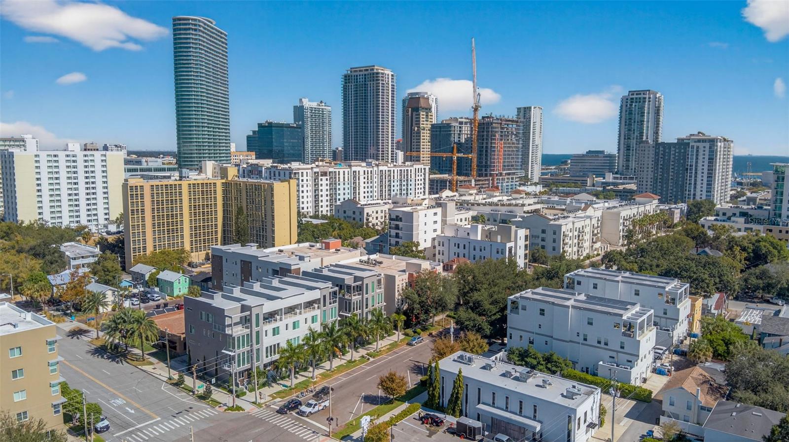 THE ROYAL TOWNHOMES - Residential