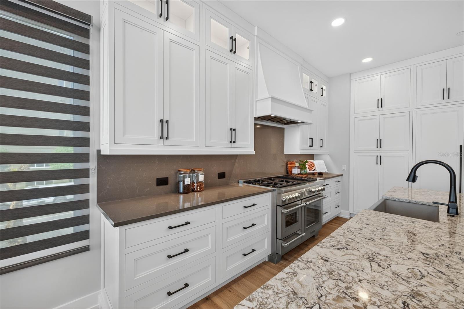 THE ROYAL TOWNHOMES - Residential