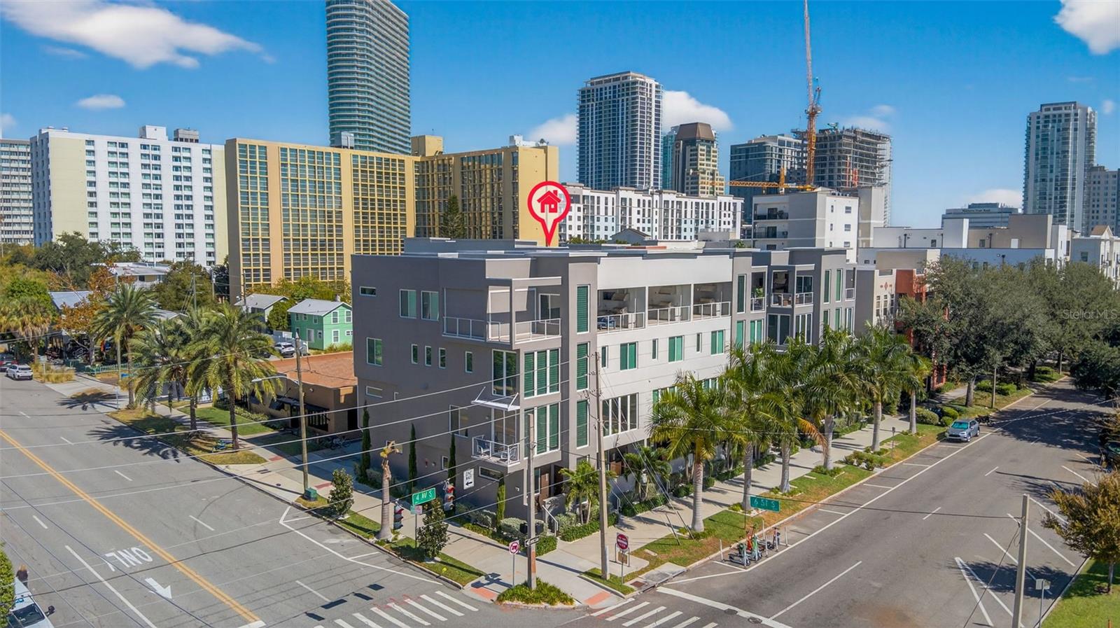 THE ROYAL TOWNHOMES - Residential