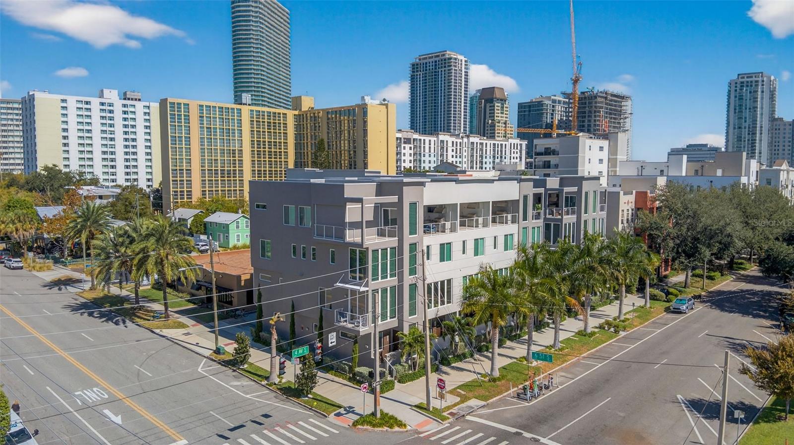 THE ROYAL TOWNHOMES - Residential