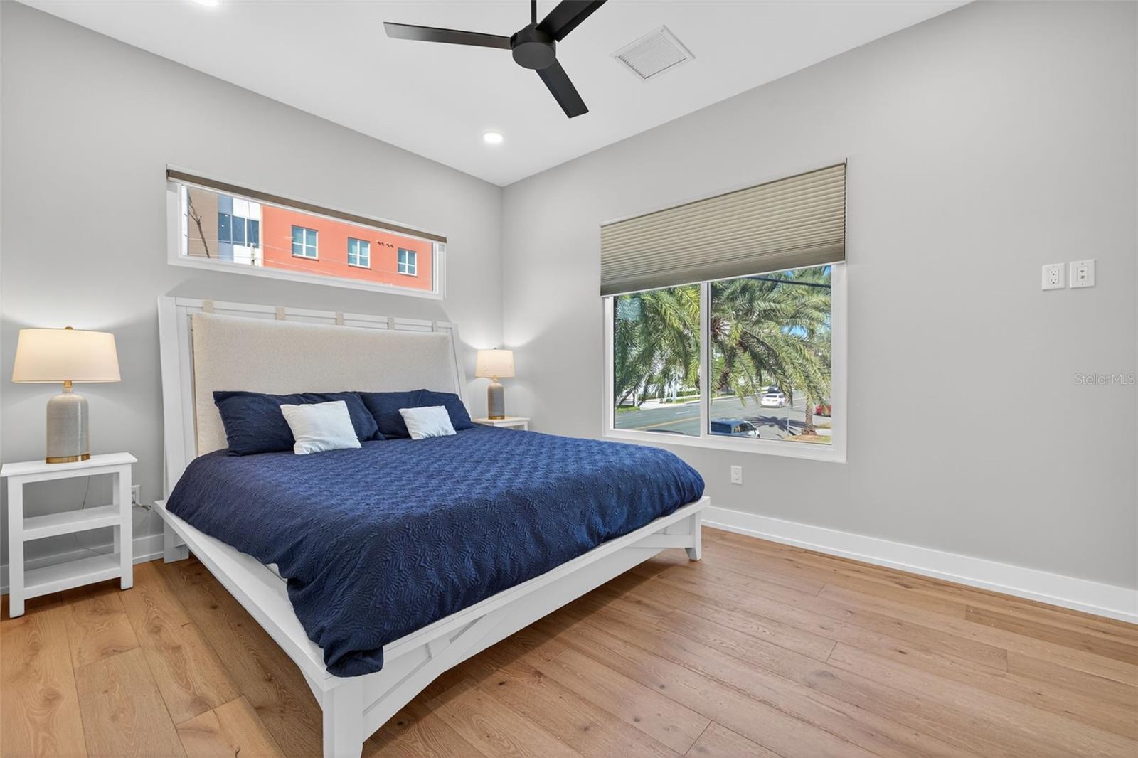 THE ROYAL TOWNHOMES - Residential