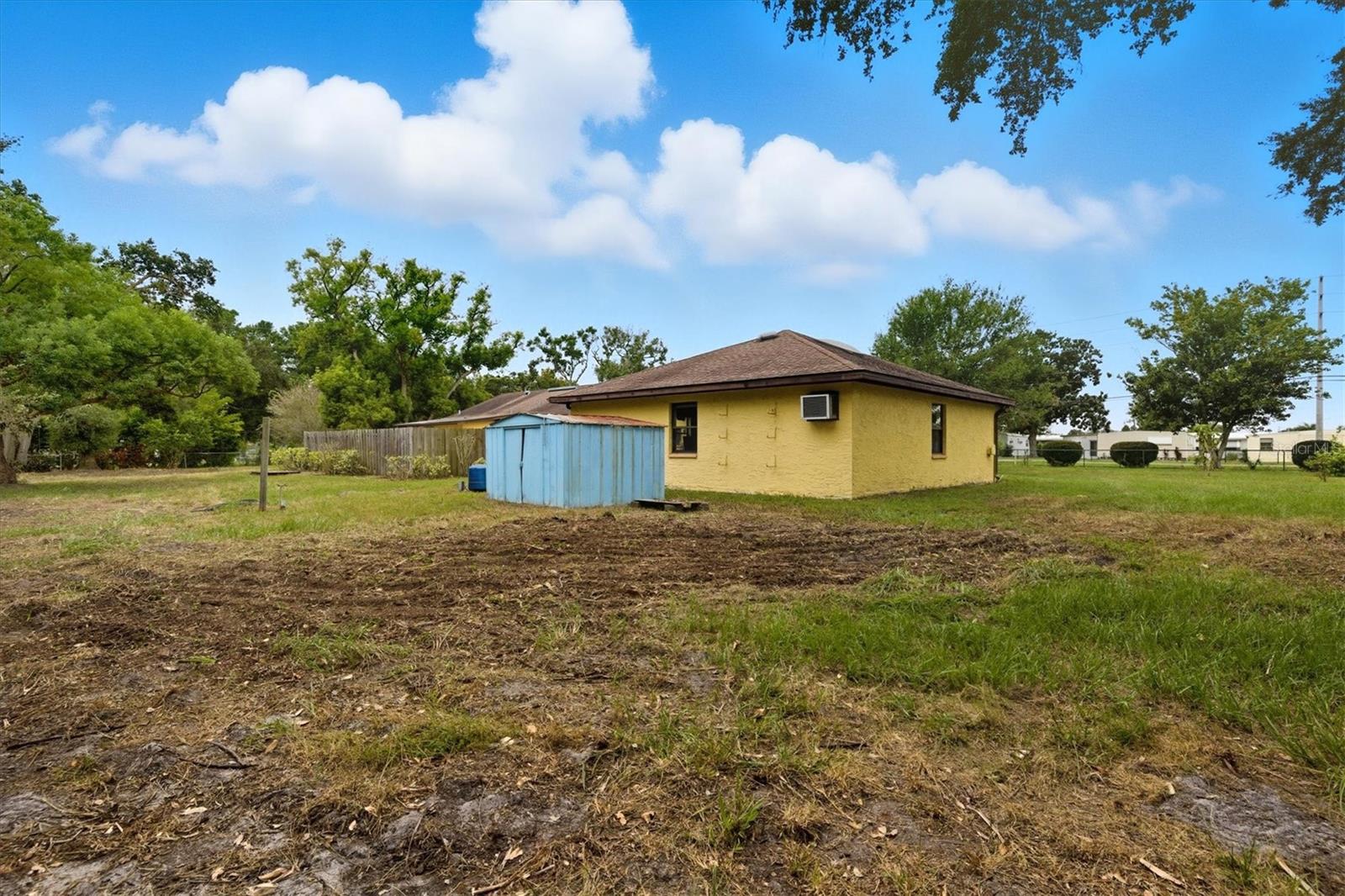 ACREAGE - Residential