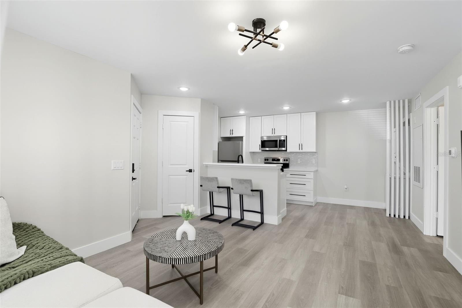 REGENCY PARK AT LAKE MARY A CONDO - Residential