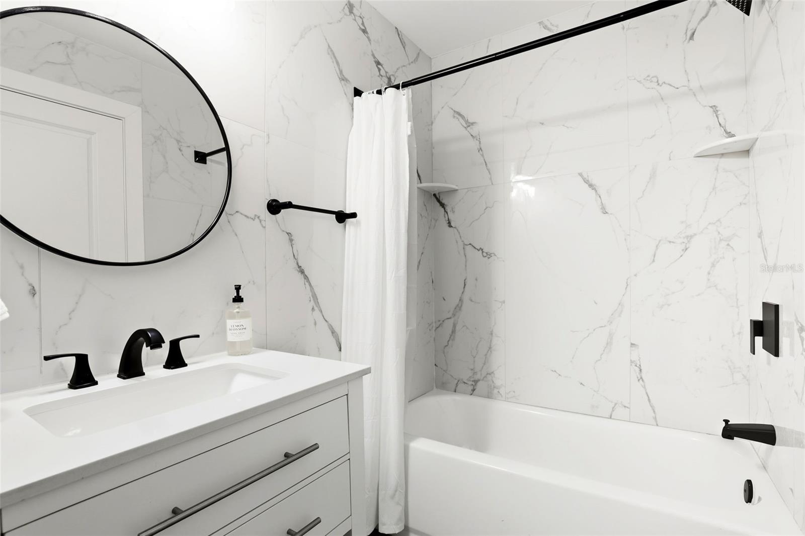 REGENCY PARK AT LAKE MARY A CONDO - Residential